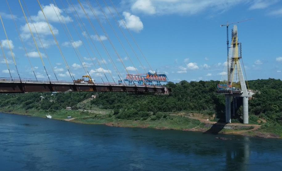 Ponte da Integração Brasil Paraguai e nova rodovia de acesso