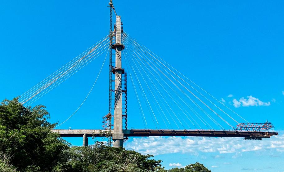 Ponte da Integração Brasil Paraguai e nova rodovia de acesso