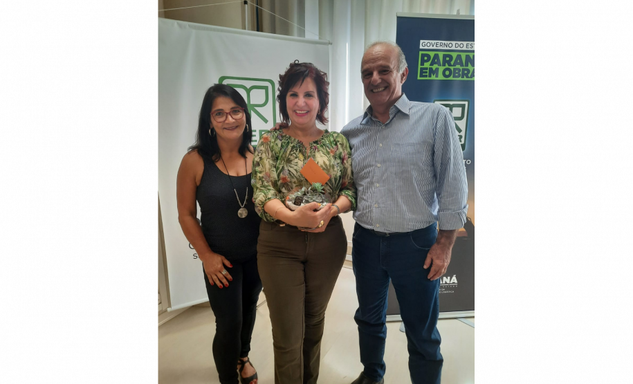 Andrea de Macedo Pedro Tebchirani, Walquíria Onete Gomes e Waldiro Rossignoli Borgo