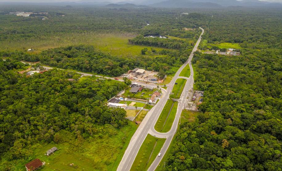 PR-412, entroncamento para Itapoá