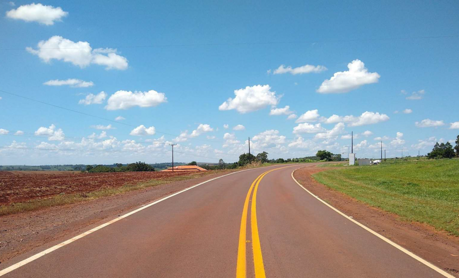 Serviços do PROSEG PARANÁ na PR-317, em São José das Palmeiras