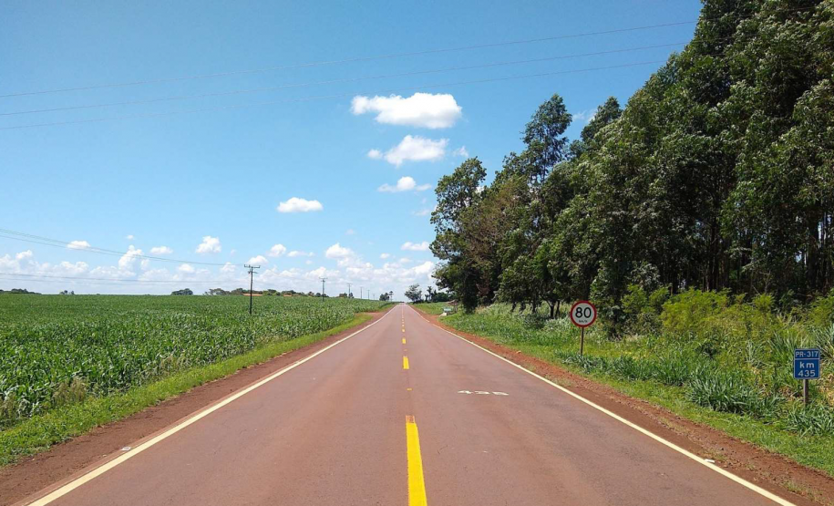 Serviços do PROSEG PARANÁ na PR-317, em São José das Palmeiras