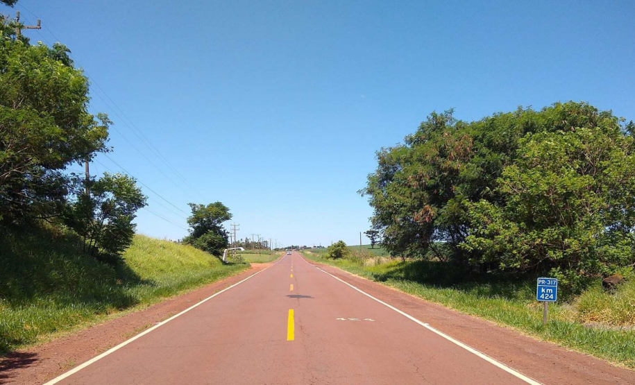 Serviços do PROSEG PARANÁ na PR-317, no território de São Pedro do Iguaçu