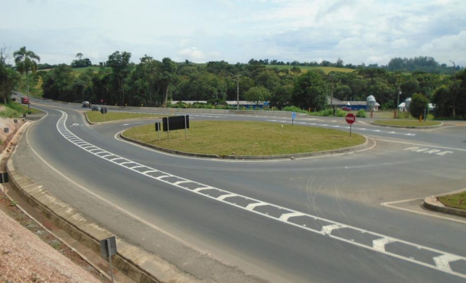 Trevo na BR-277 com a PR-438