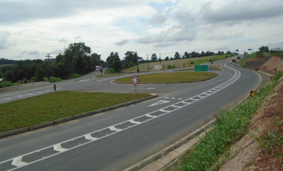 Trevo na BR-277 com a PR-438