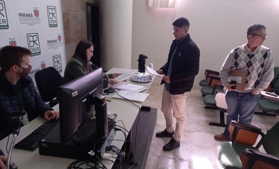 Sessão de abertura de propostas de preços