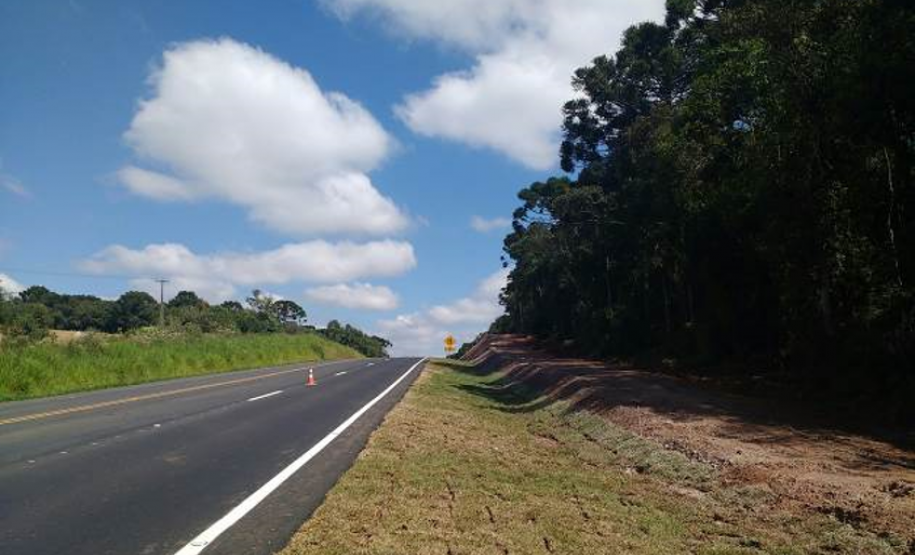 Terceira faixa BR-373 km 223+580 ao km 224+900