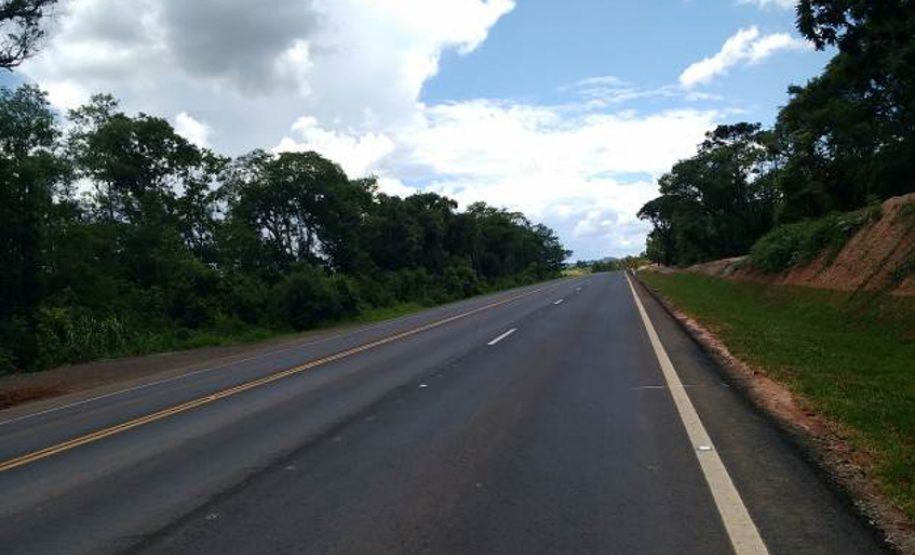 Terceira faixa BR-373 km 238+000 ao km 240+360