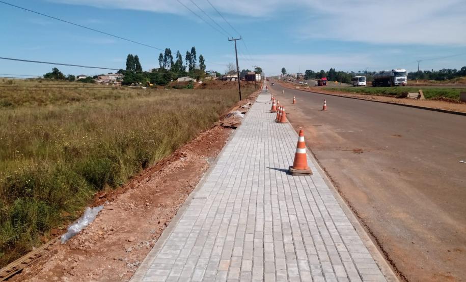 Serviços em andamento na BR-277