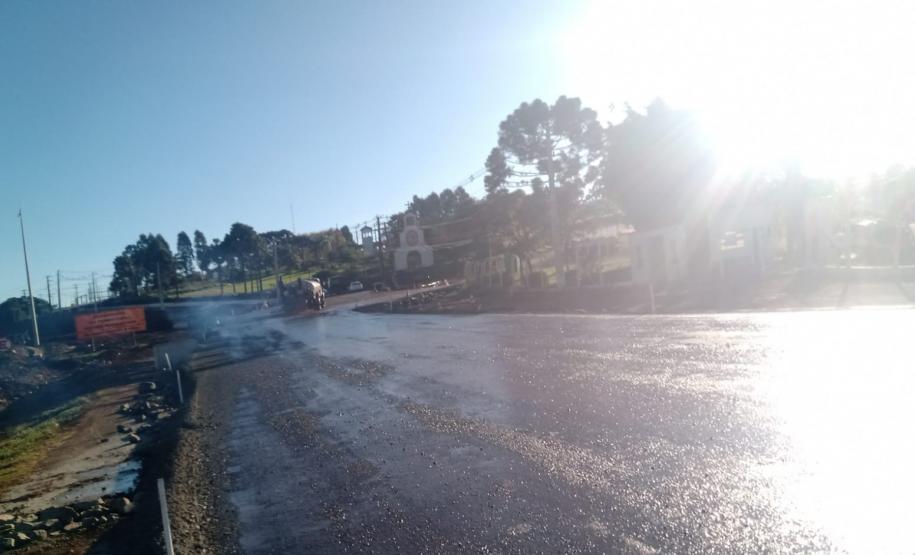 Serviços em andamento na BR-277