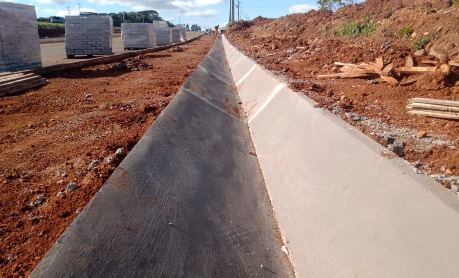 Serviços em andamento na BR-277