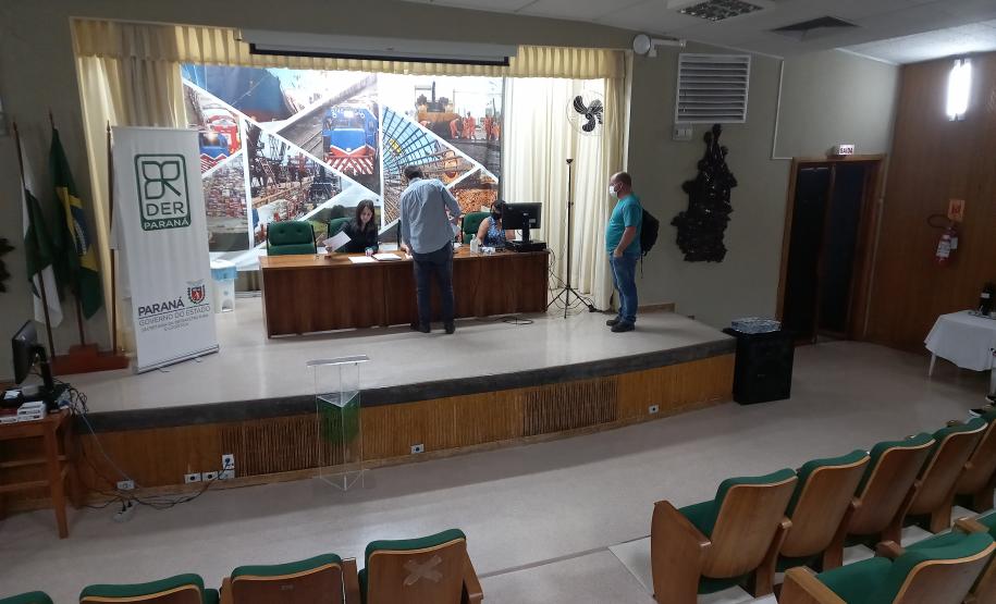 Sessão de abertura de envelopes de preços