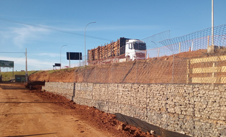 Duplicação BR-277 em Guarapuava, obras em alça de viaduto
