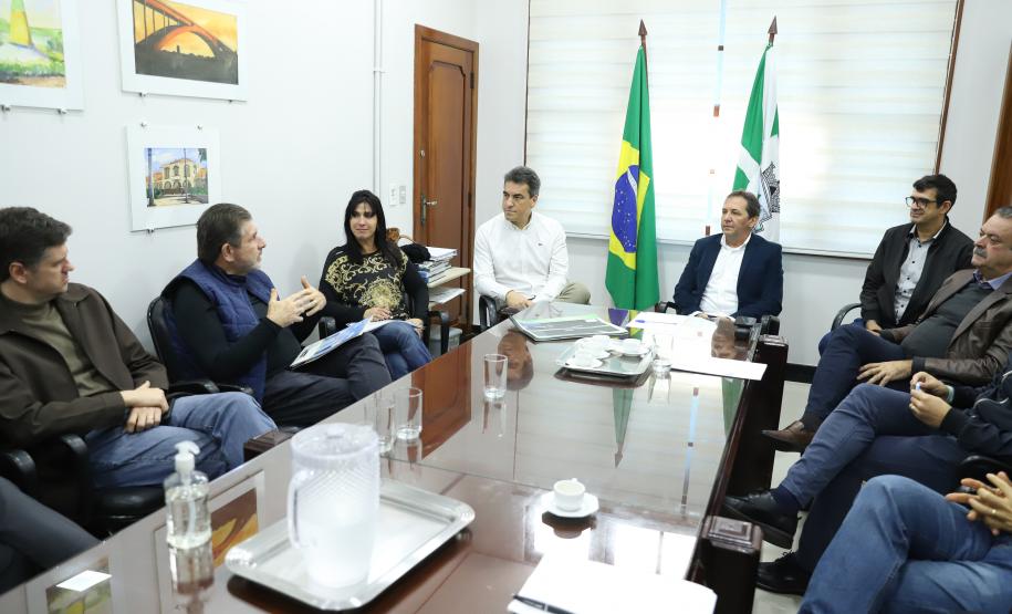 Reunião com proprietários em Foz do Iguaçu