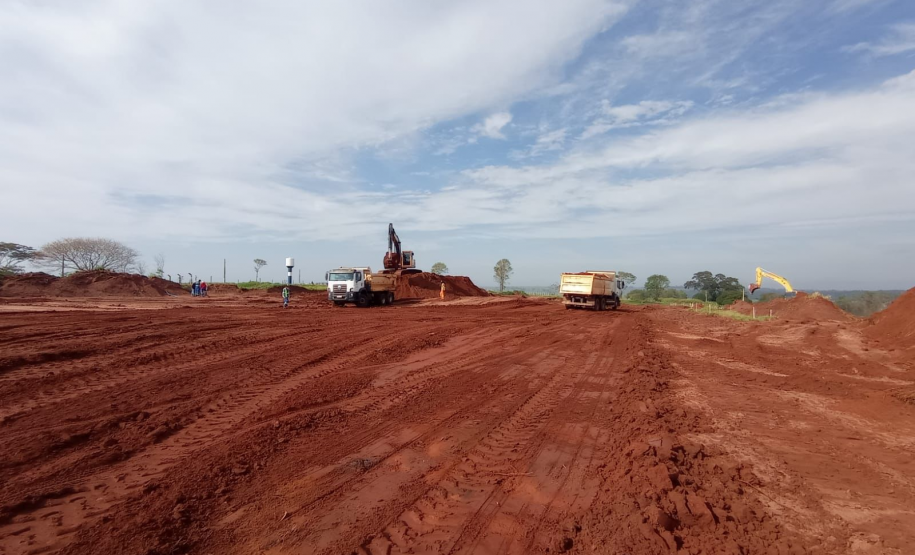 Obras de pavimentação da Estrada Boiadeira