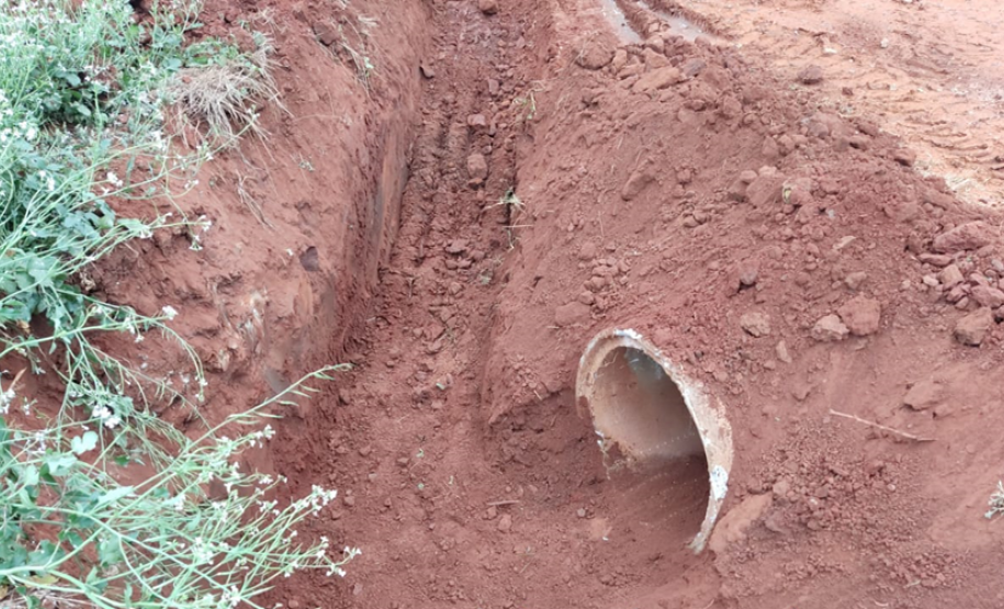 Escavação para saída de águas