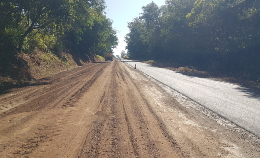 Obras de terceiras faixas na PR-323