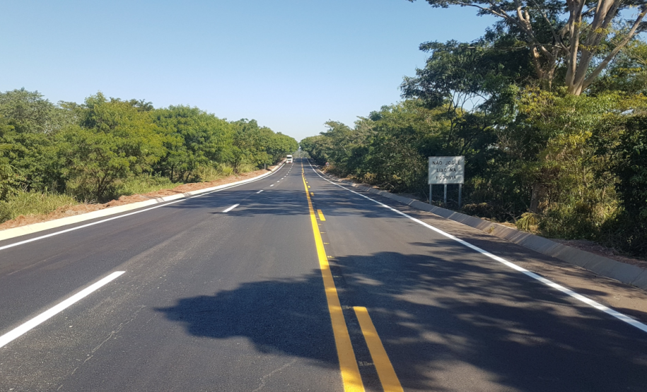 Obras de terceiras faixas na PR-323