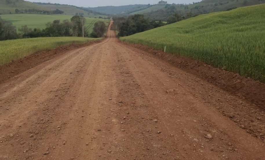 PR-462, entre Águas de Jurema e a Ponte do Rio do Óleo
