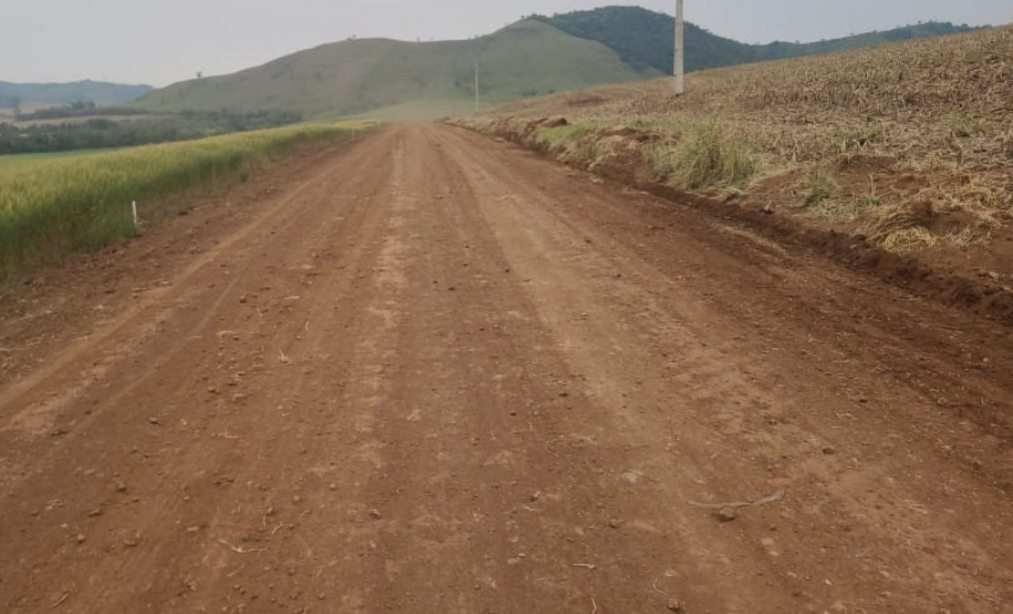 PR-462, entre Águas de Jurema e a Ponte do Rio do Óleo
