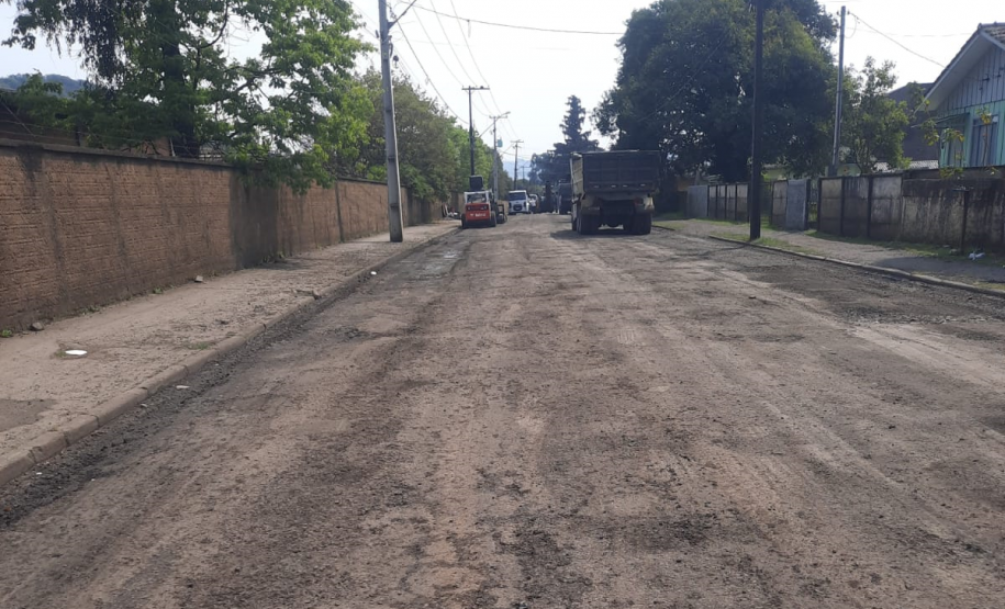 Serviços de conservação na PRC-280 via Proconserva