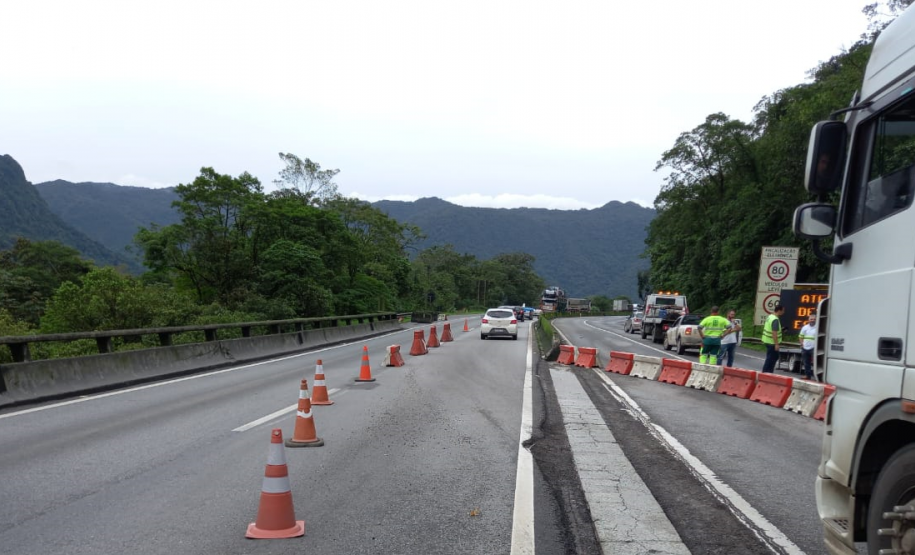 Serviços de operação de tráfego do DER/PR na BR-277