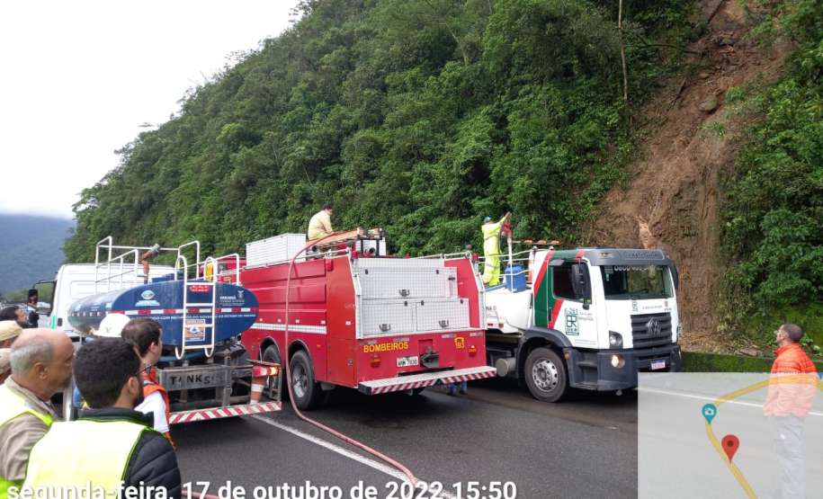 Serviços de operação de tráfego do DER/PR na BR-277