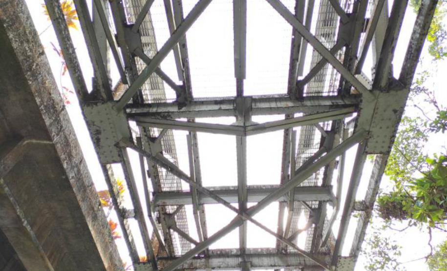 Passarela Rio Mãe Catira PR-410