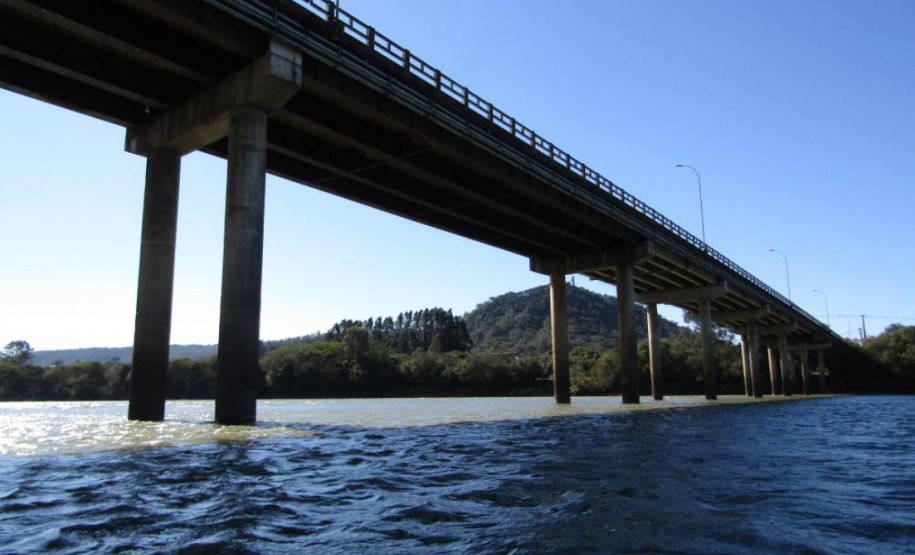 Ponte Domício Scaramella Rio Iguaçú PR-835