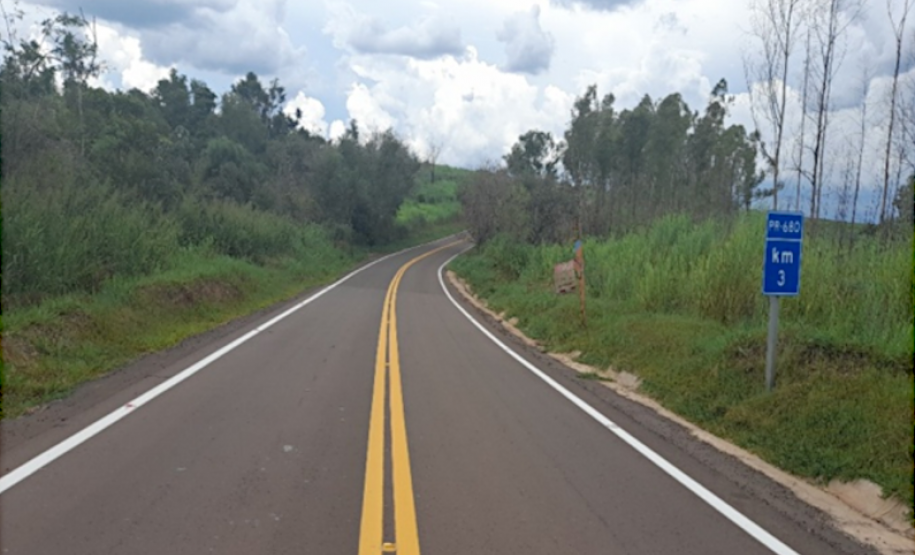 PR-680 entre Douradina e Maria Helena, com serviços de sinalização