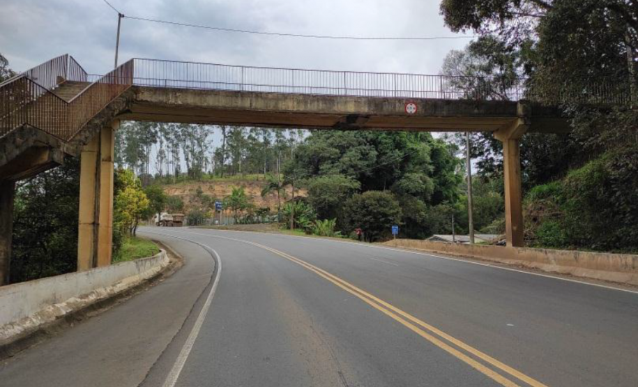 Passarela km 213,96 PR-160