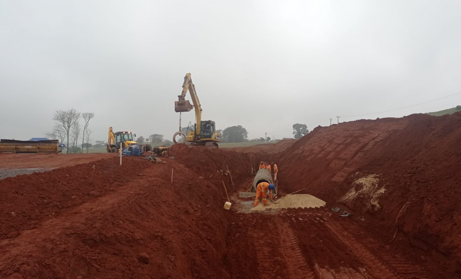 Etapa final da pavimentação da Estrada Boiadeira, setembro 2022