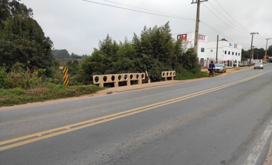 Ponte Ribeirão São Cris