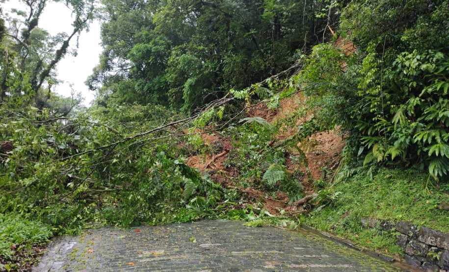 Estrada da Graciosa (PR-410)