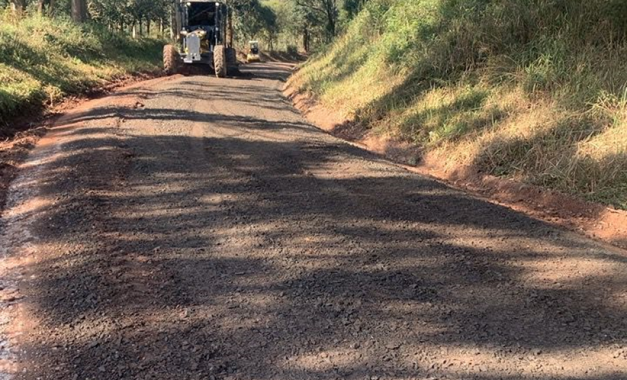PR-446, entre Porto Vitória e Santo Antônio do Iratim, distrito de Bituruna