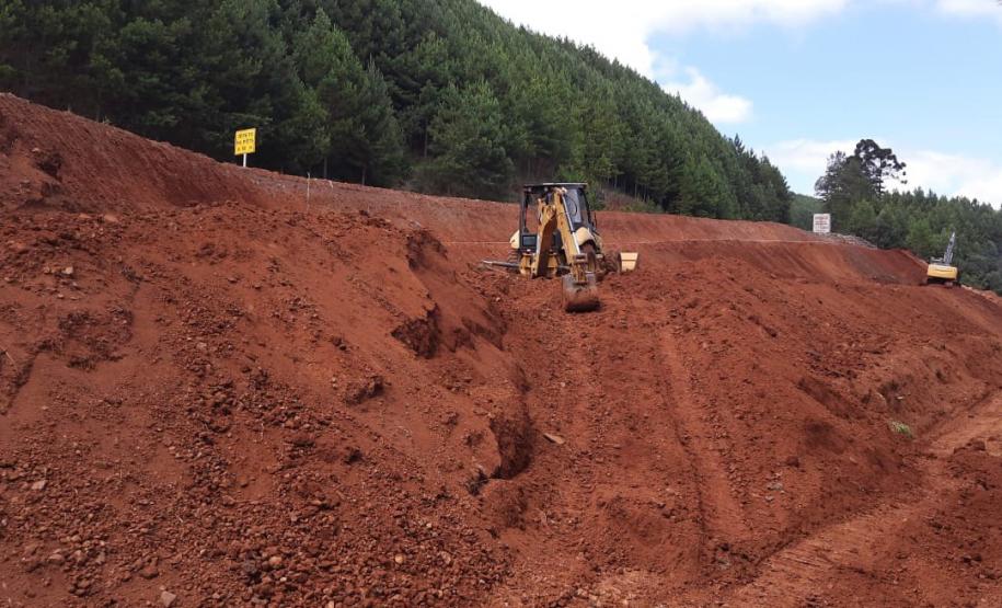 Obra emergencial na PR-170 em Bituruna