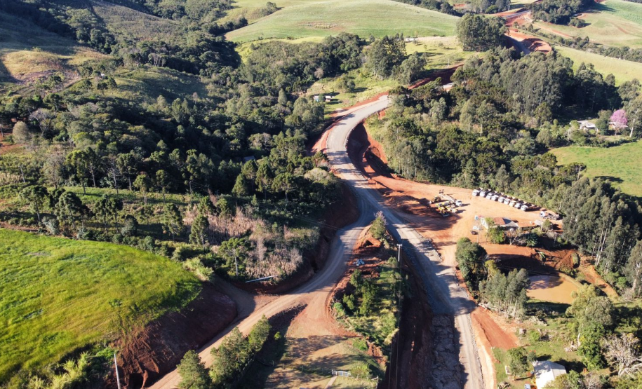 Pavimentação PR-239 entre Pitanga e Mato Rico