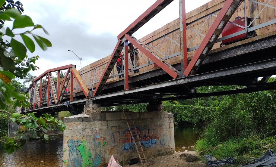 Reforma da Ponte metálica em Porto de Cima