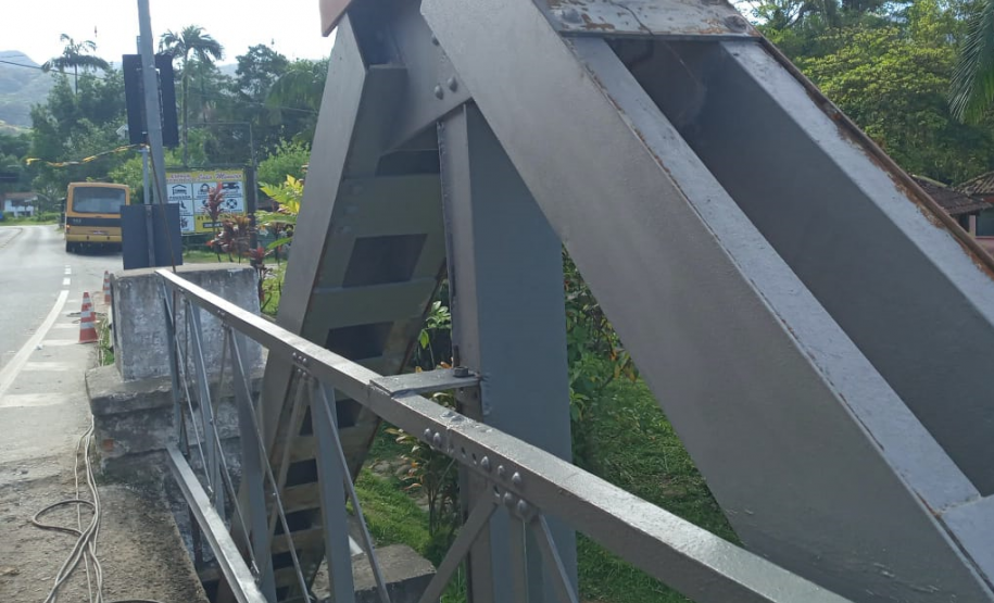 Reforma da Ponte metálica em Porto de Cima