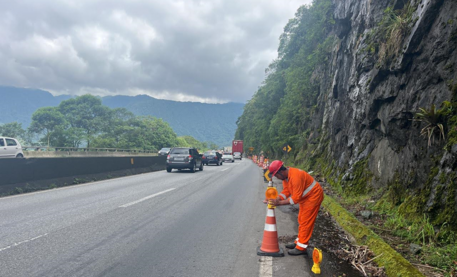 Serviços emergenciais na BR-277