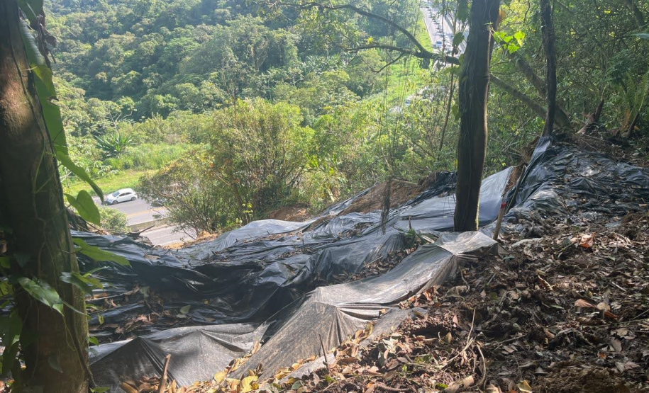 Serviços emergenciais na BR-277