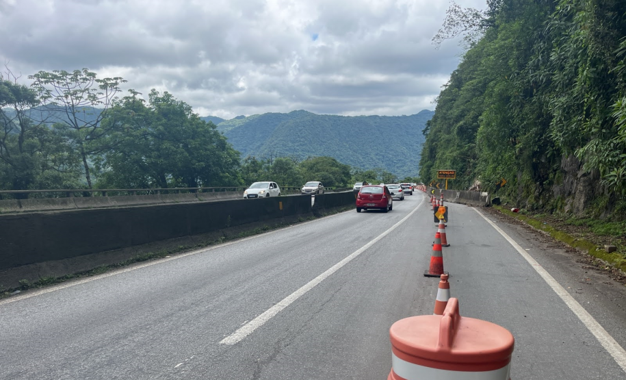 Serviços emergenciais na BR-277