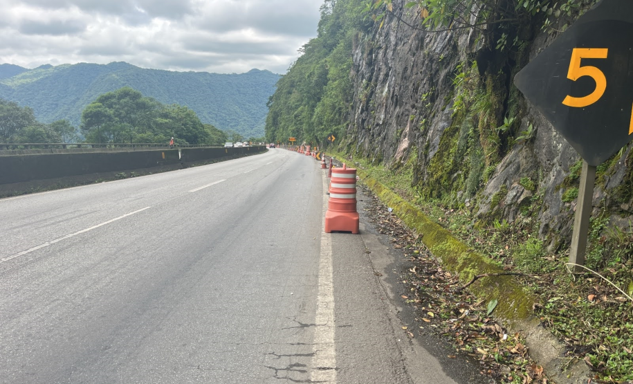 Serviços emergenciais na BR-277