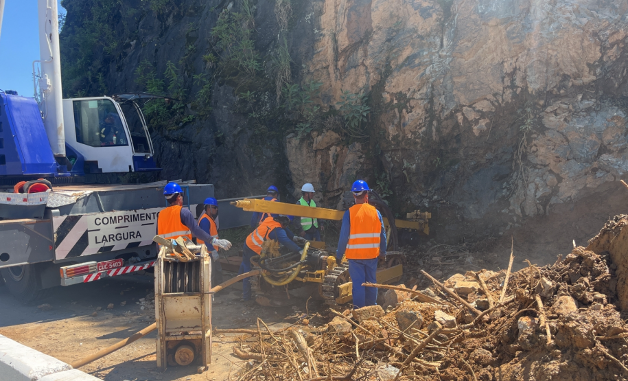 Perfuração de rocha