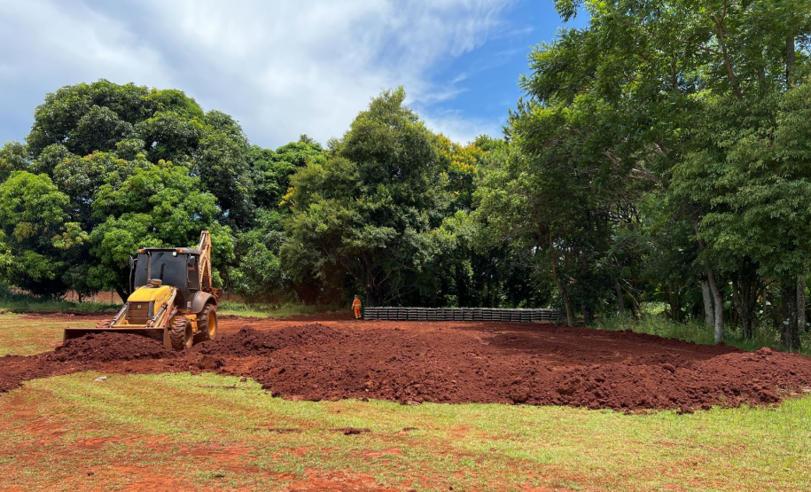 Canteiro de Obras regularização para nova área de estocagem de pré-lajes