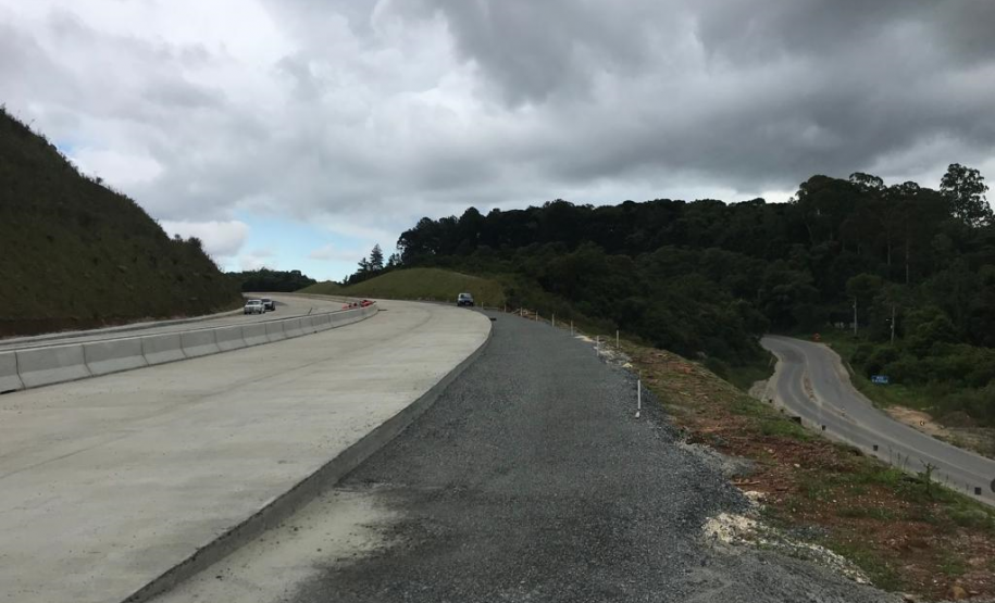 Serviços da duplicação da Rodovia dos Minérios