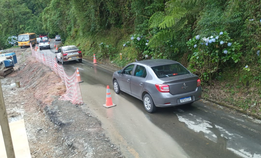 Km 7 - Operação pare-e-siga em andamento