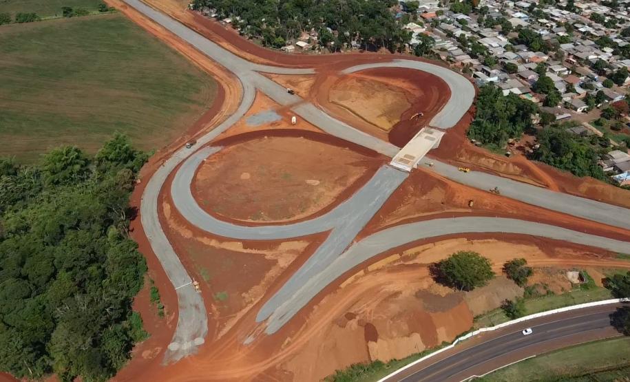 Viaduto de acesso à ponte Tancredo Neves