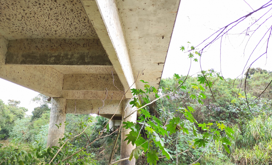 Ponte Ribeirão Grande PRC-272 em Pinhalão