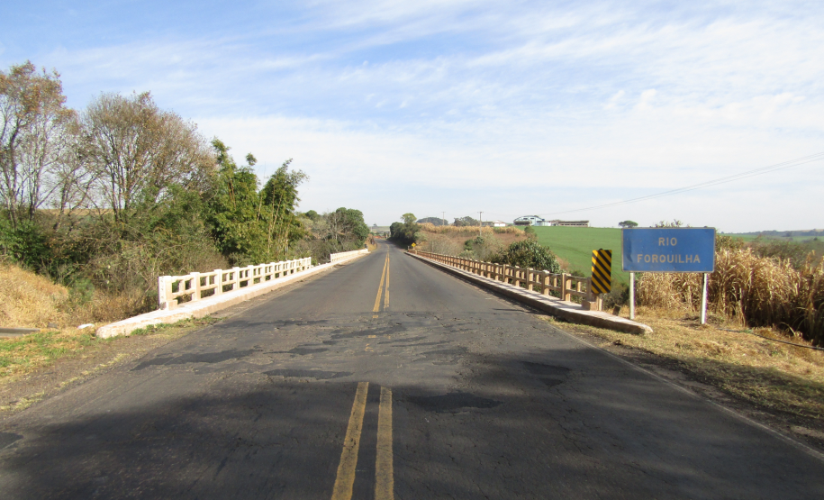 Ponte Rio Forquilha PRC-280 no limite entre Vitorino e Renascença